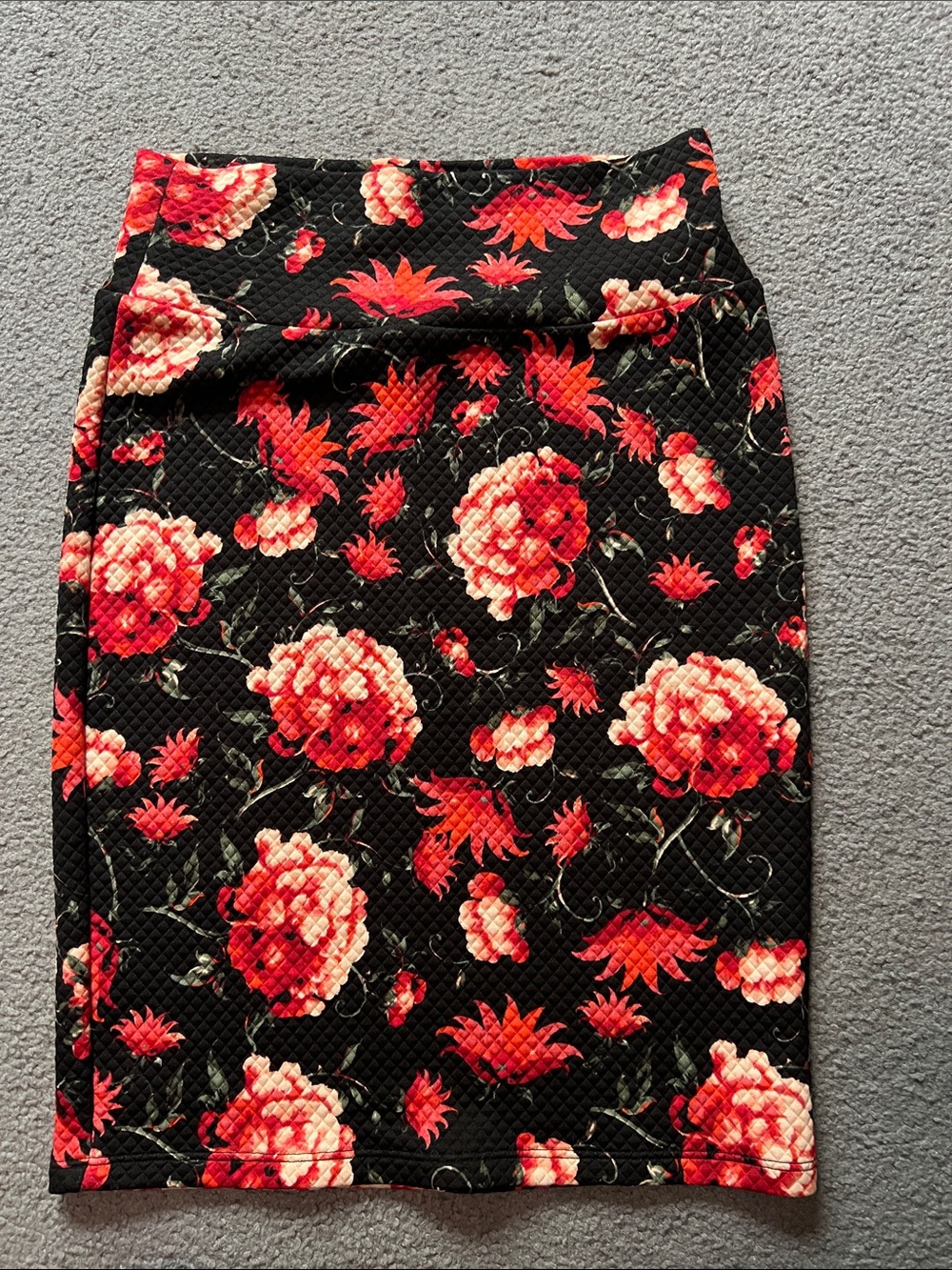 LuLaRoe Black Pencil Skirt with Red and Coral Floral Print